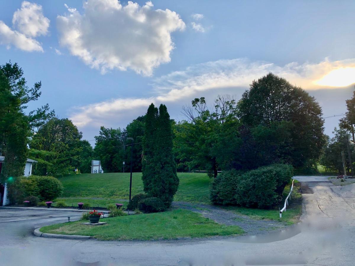 Rolling Hills Motel Wantage Экстерьер фото