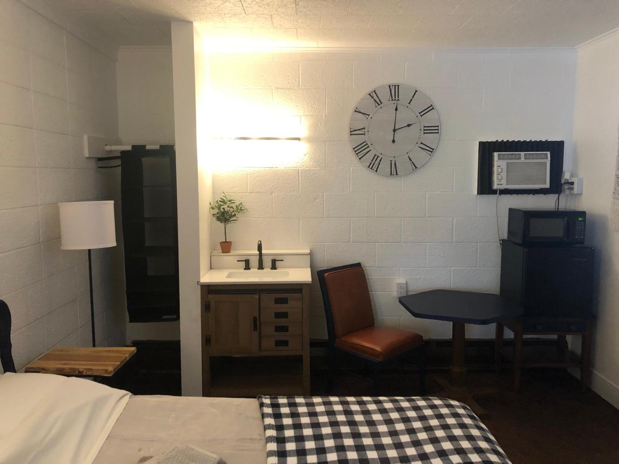 Rolling Hills Motel Wantage Экстерьер фото