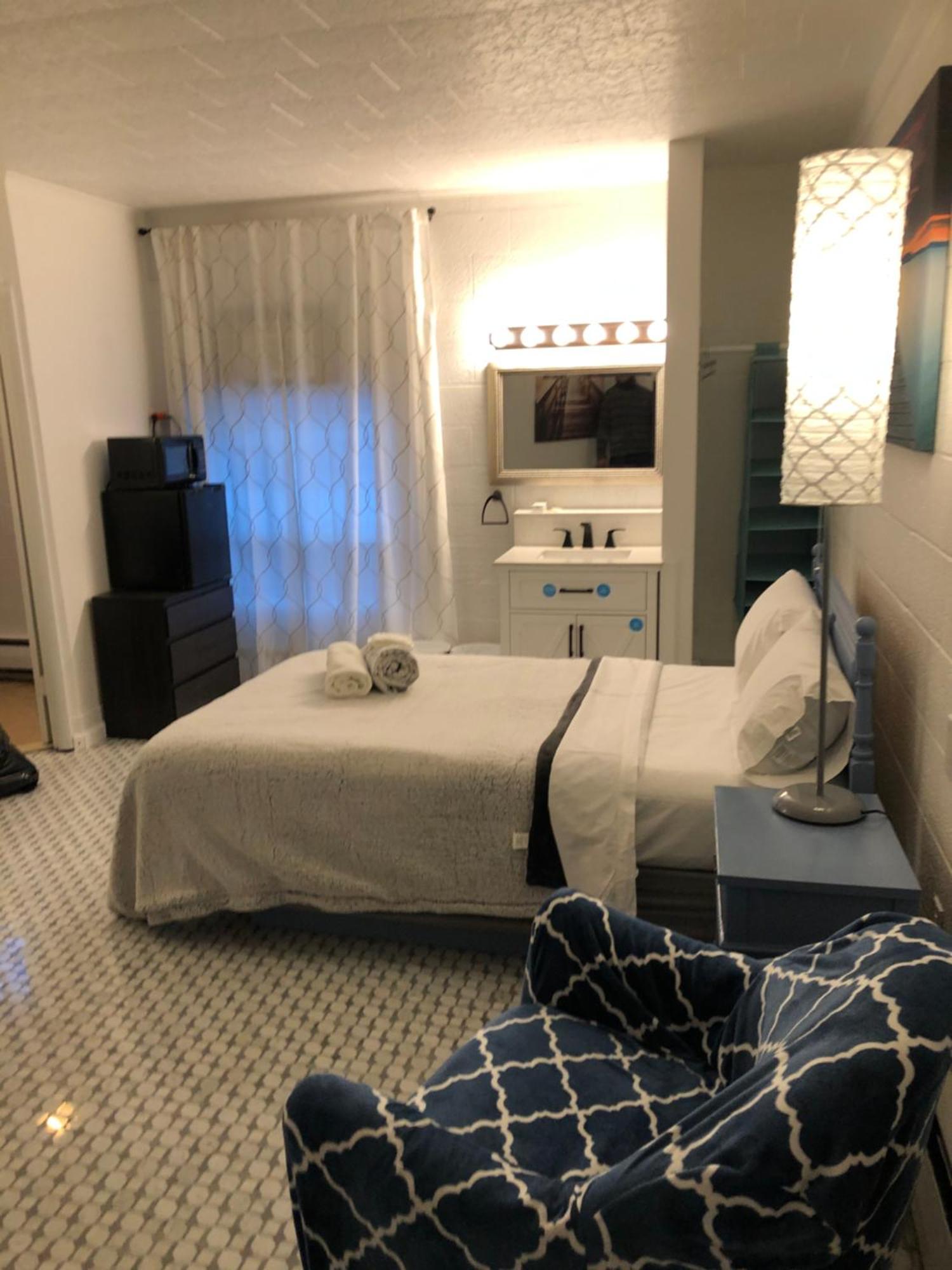 Rolling Hills Motel Wantage Экстерьер фото