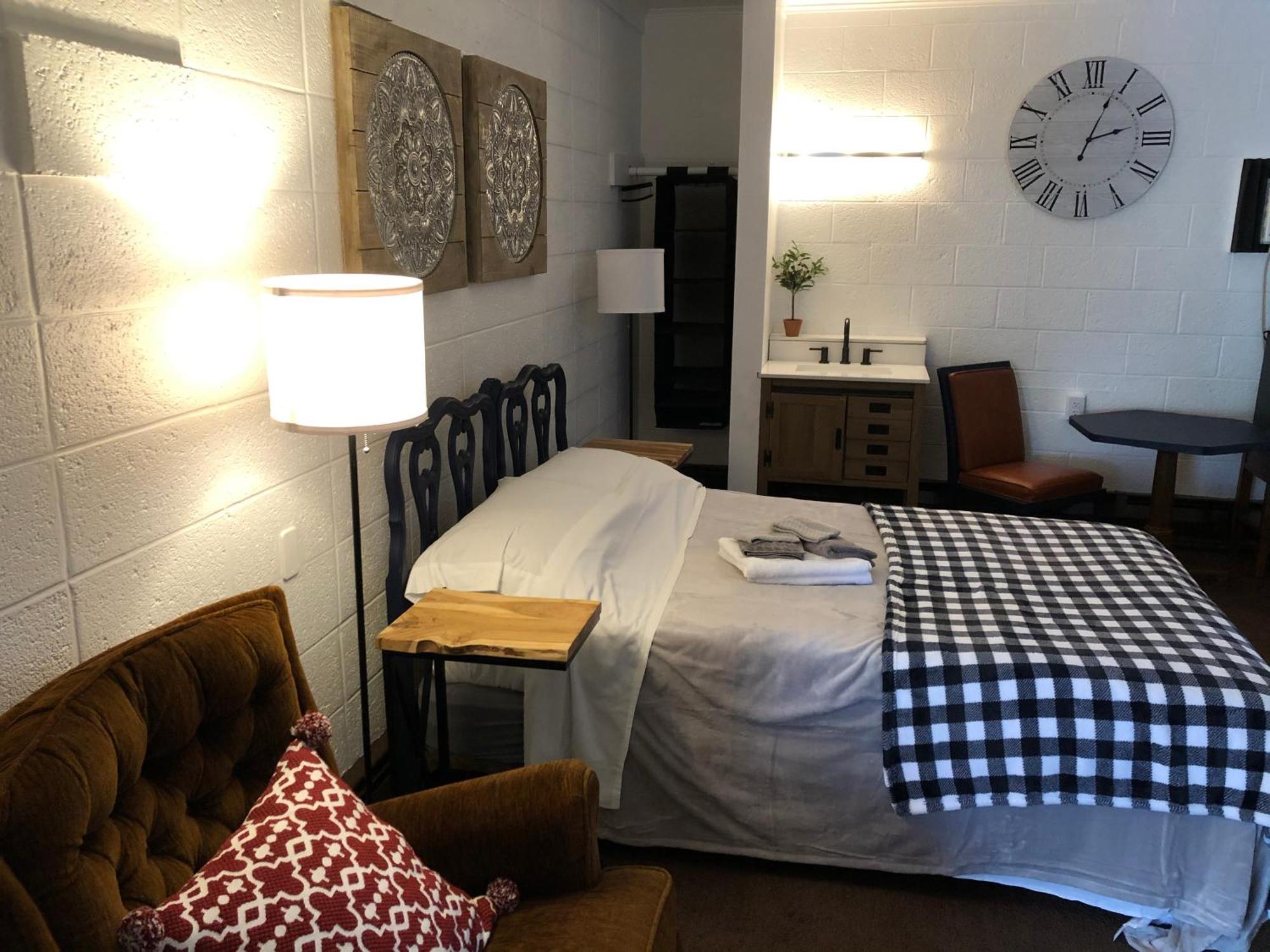 Rolling Hills Motel Wantage Экстерьер фото